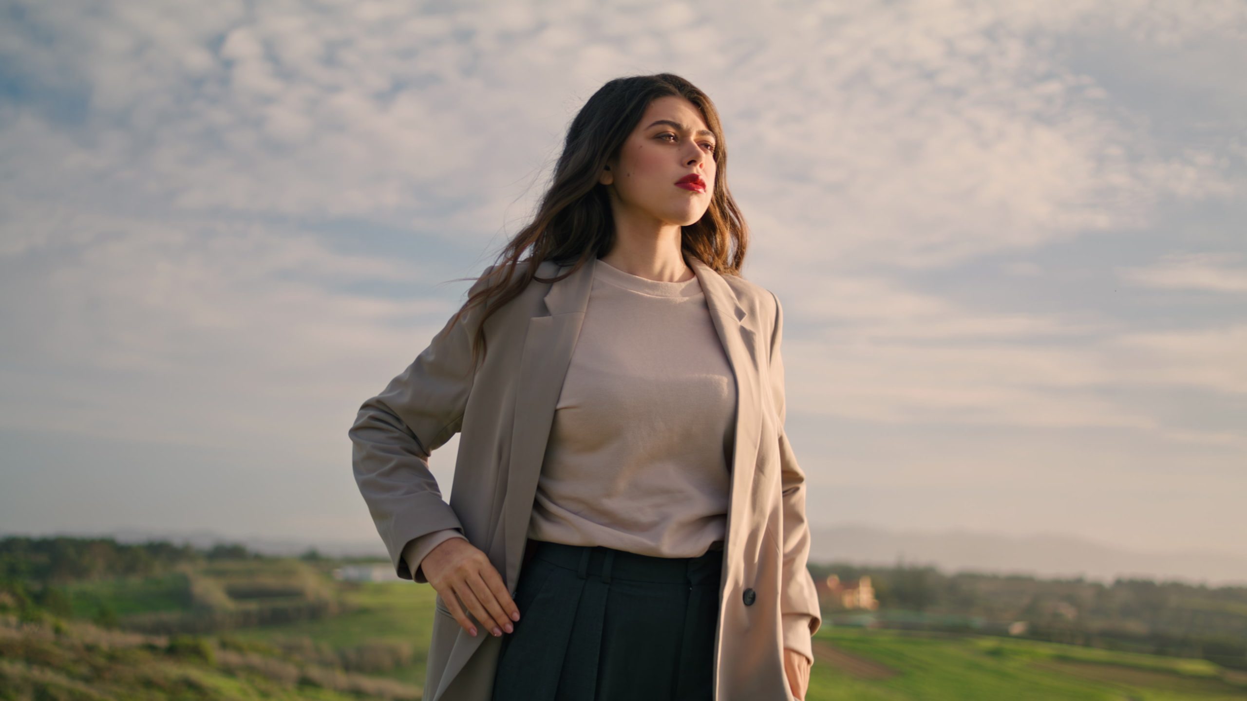 가슴축소 지방흡입 회복 후 일상 복귀 자신감 있는 여성 부천 비너스의원